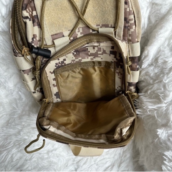 Camouflage Sling Bag for Men - Picture 9 of 9